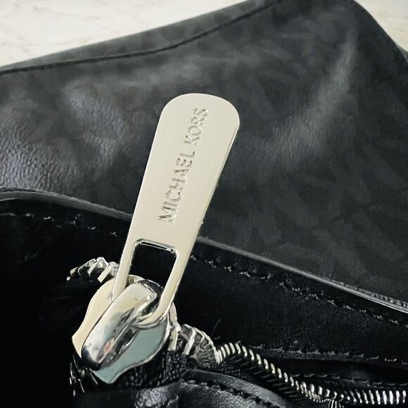 MICHAEL KORS Jet Set Travel Black Leather Large Messenger Crossbody Bag - Picture 8 of 10